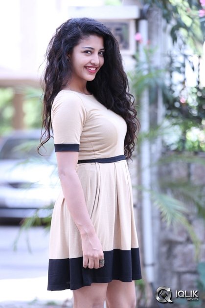 Daksha-Nagarkar-Interview-About-Hora-Hori